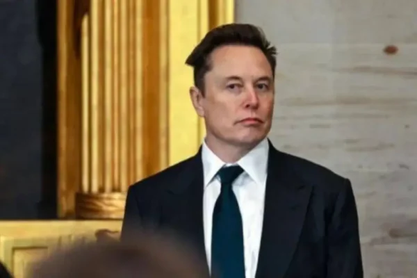 Musk-led group makes $97.4bn bid for ChatGPT maker OpenAI
